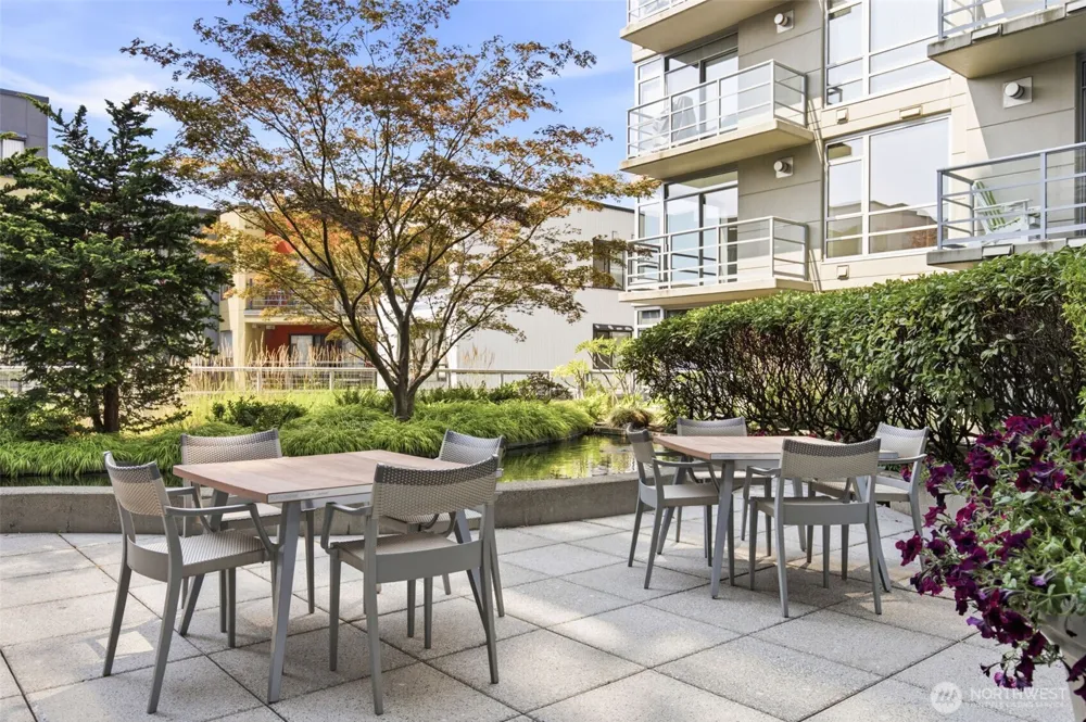 2929 1st Ave #418 Seattle, WA 98121