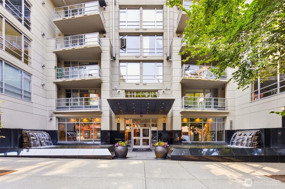 2929 1st Ave #418 Seattle, WA 98121