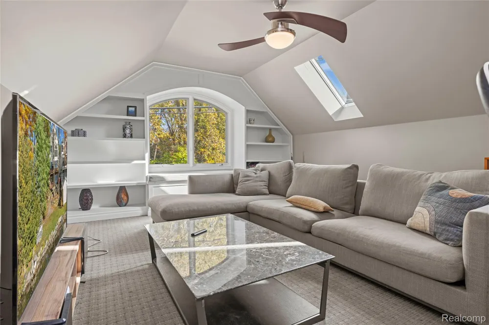 3962 Highcrest Drive Genoa Township, MI 48116