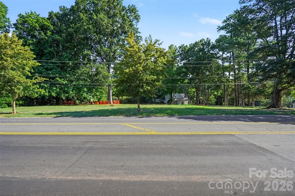 7419 Alexander Road Charlotte, NC 28270