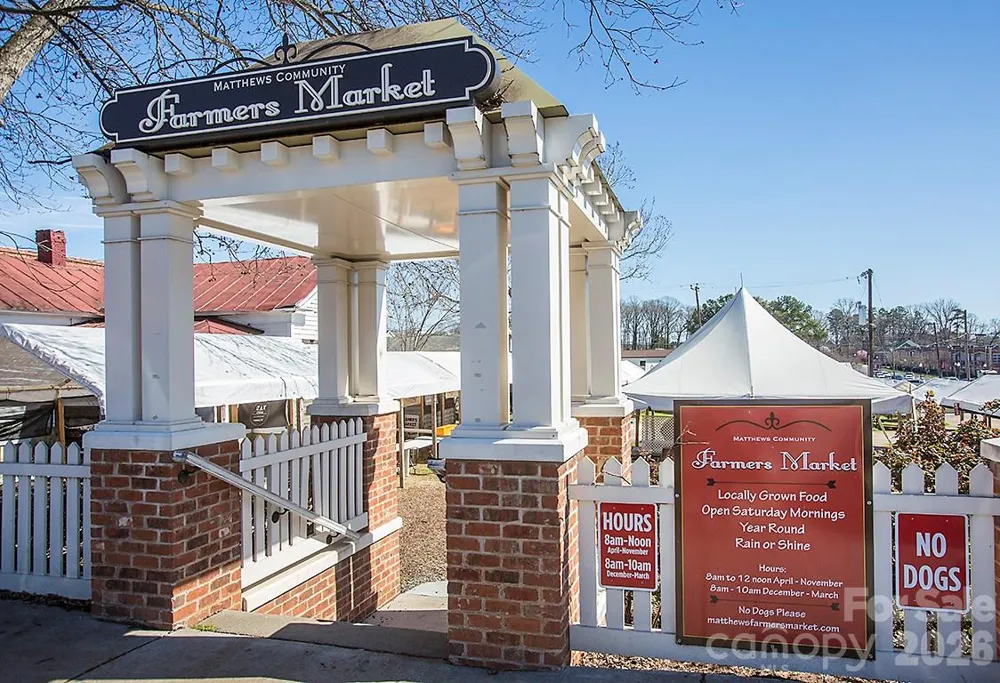 7419 Alexander Road Charlotte, NC 28270