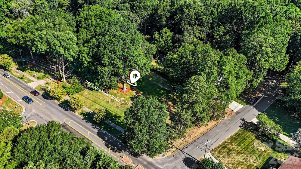 7413 Alexander Road Charlotte, NC 28270