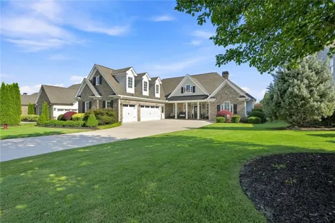 3516 River Birch Loop