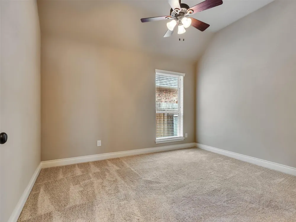4131 Creekmont Drive Fresno, TX 77545