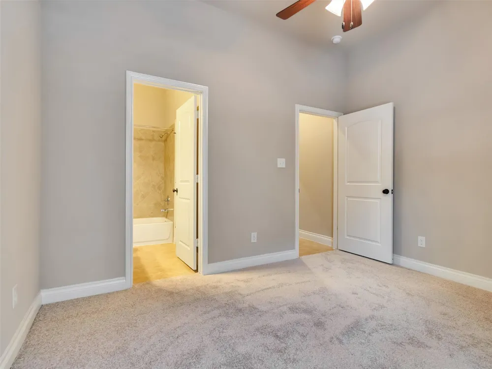 4131 Creekmont Drive Fresno, TX 77545