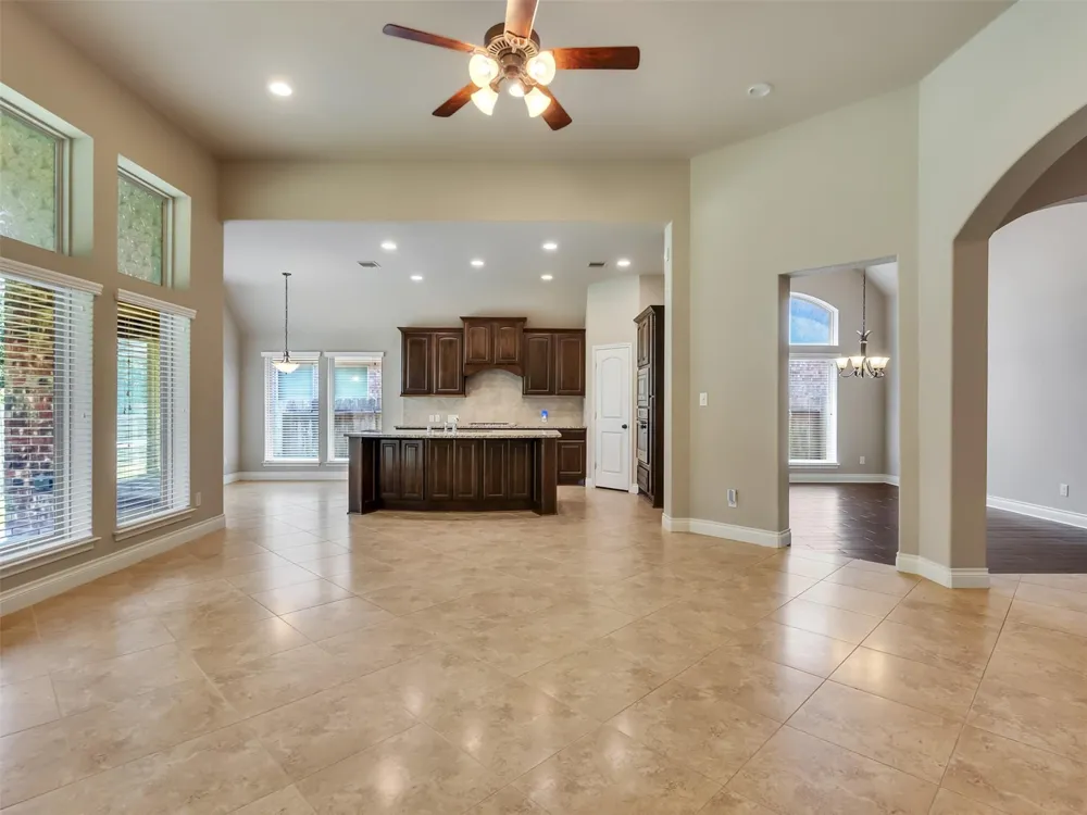 4131 Creekmont Drive Fresno, TX 77545