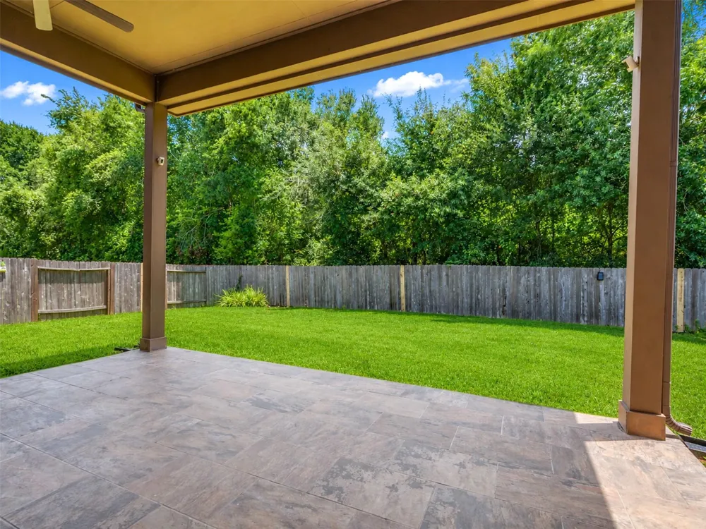 4131 Creekmont Drive Fresno, TX 77545