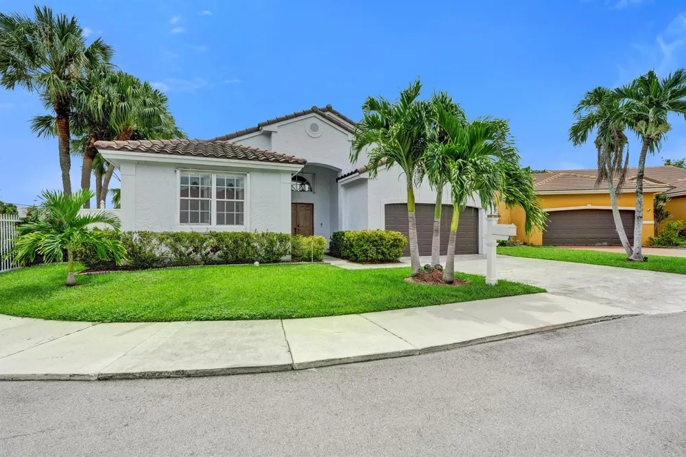 3274 NW 22ND AVENUE Oakland Park, FL 33309