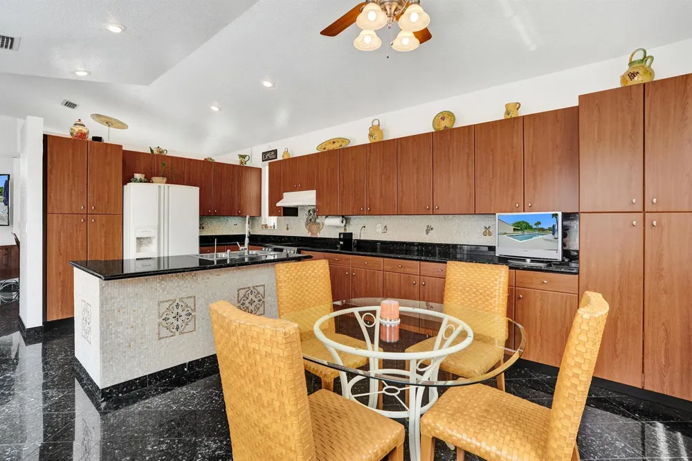 3274 NW 22ND AVENUE Oakland Park, FL 33309