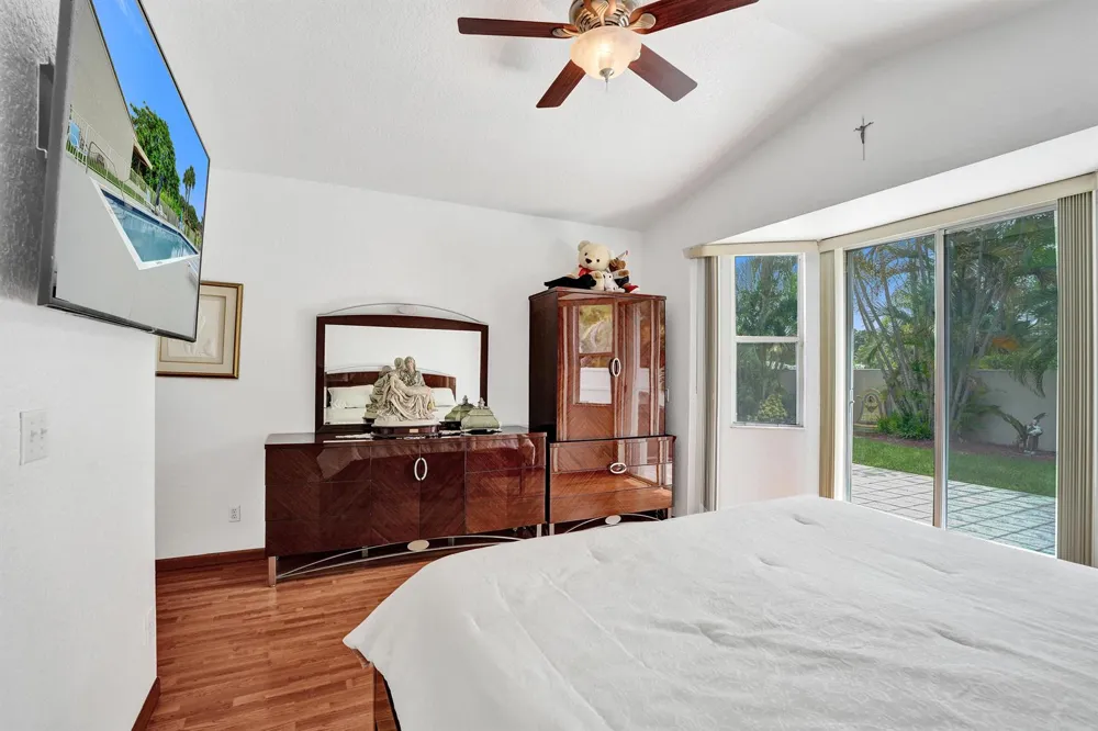 3274 NW 22ND AVENUE Oakland Park, FL 33309