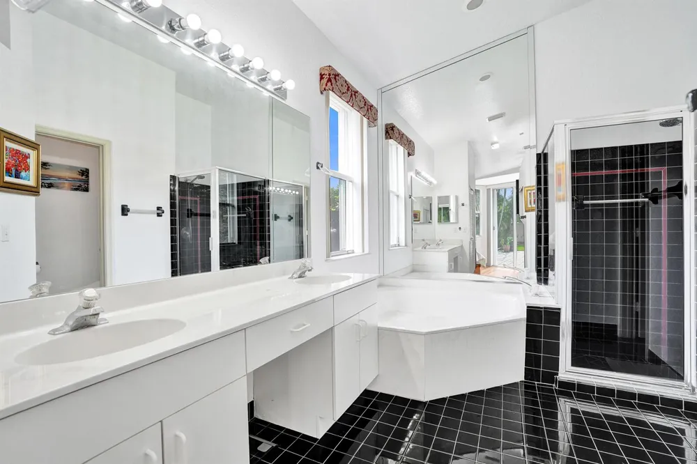 3274 NW 22ND AVENUE Oakland Park, FL 33309