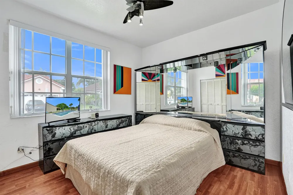 3274 NW 22ND AVENUE Oakland Park, FL 33309