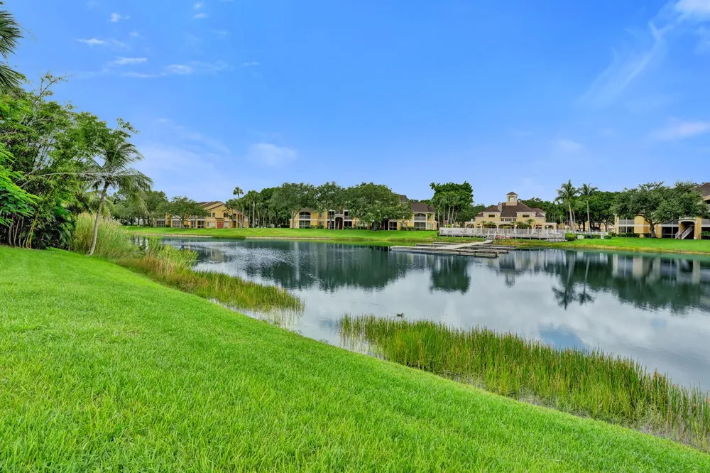 3274 NW 22ND AVENUE Oakland Park, FL 33309