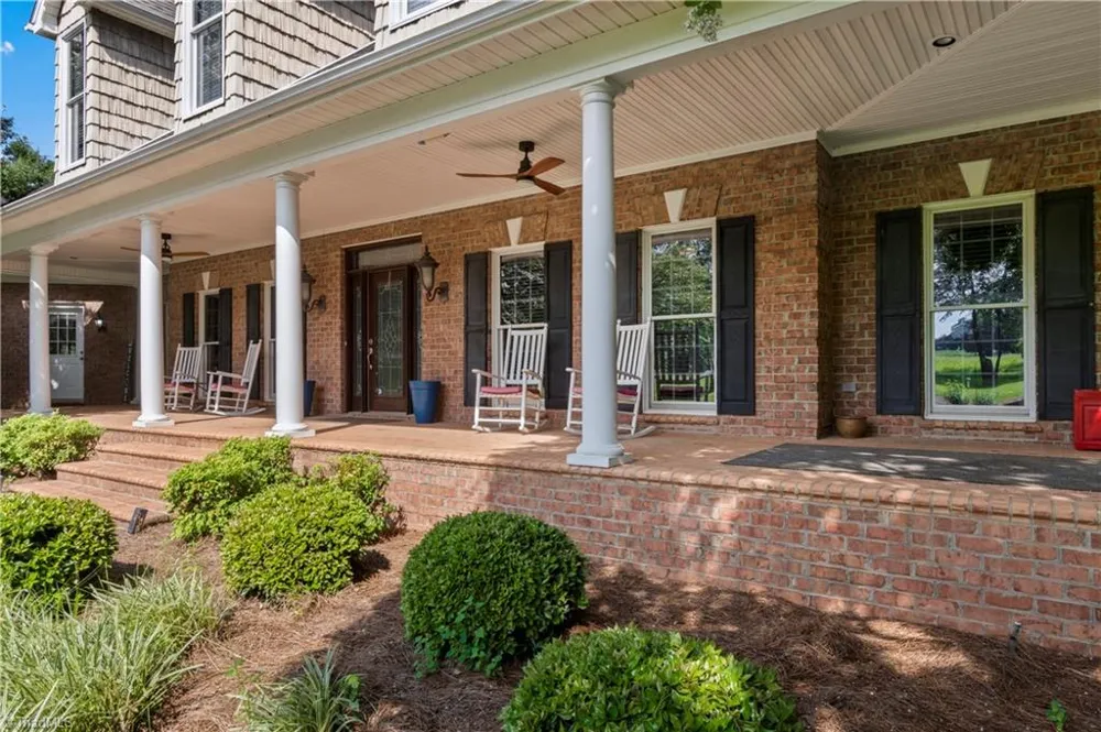 404 Ararat Road Pilot Mountain, NC 27041