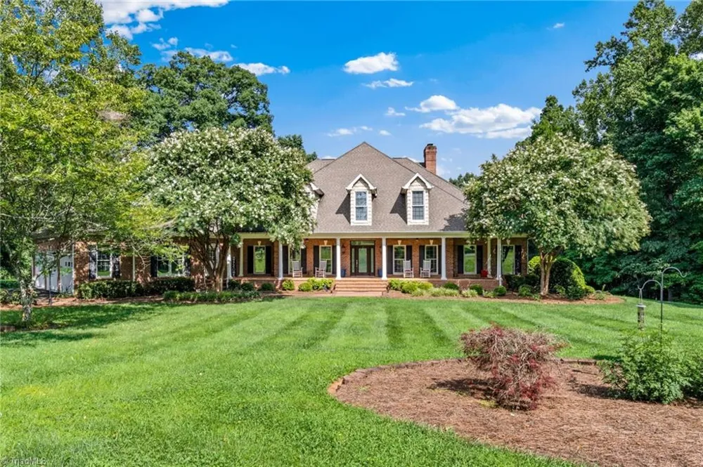 404 Ararat Road Pilot Mountain, NC 27041