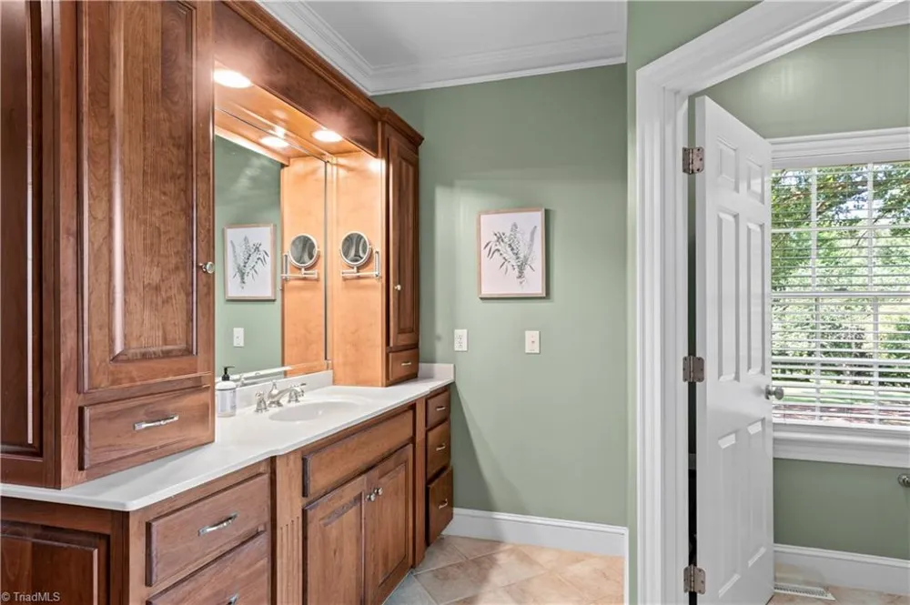 404 Ararat Road Pilot Mountain, NC 27041