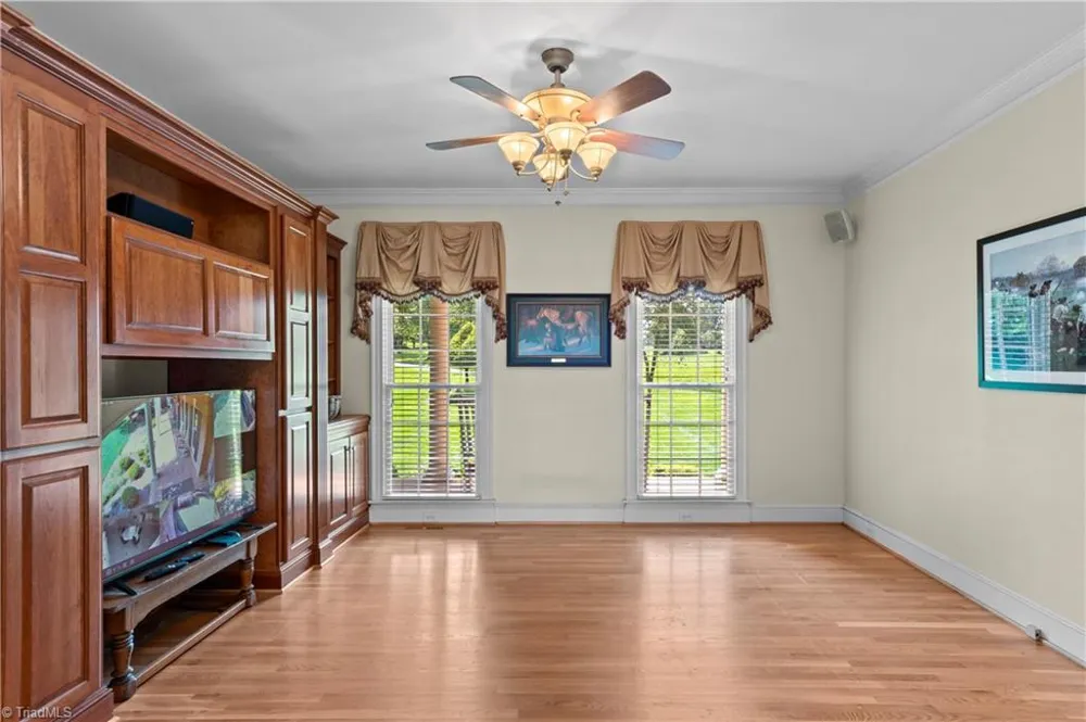 404 Ararat Road Pilot Mountain, NC 27041