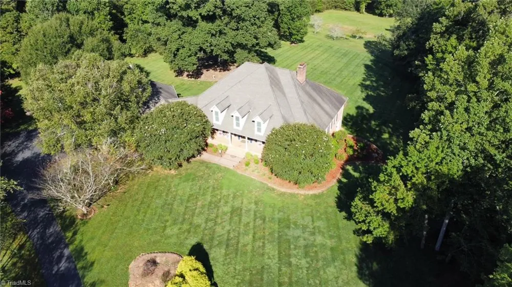 404 Ararat Road Pilot Mountain, NC 27041