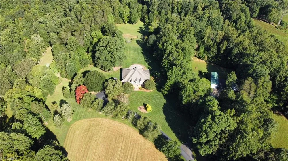 404 Ararat Road Pilot Mountain, NC 27041