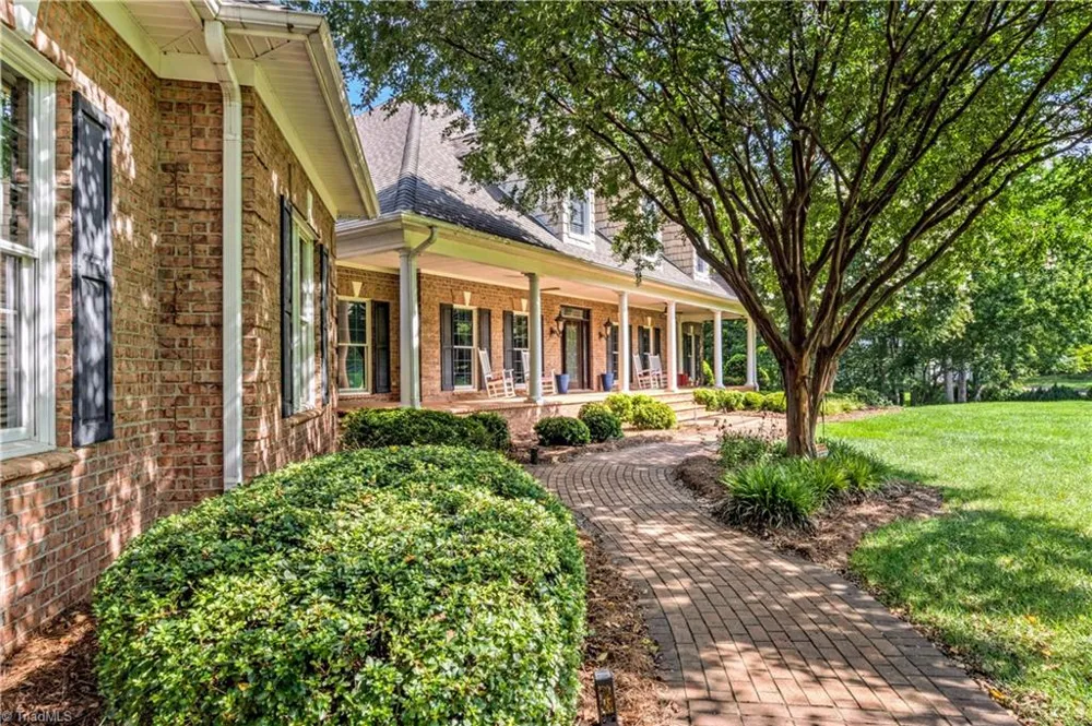 404 Ararat Road Pilot Mountain, NC 27041