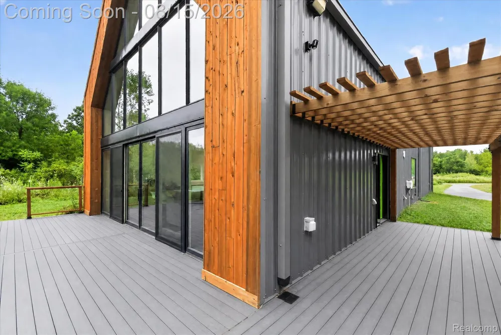 44336 Robson Road Van Buren Charter Township, MI 48111