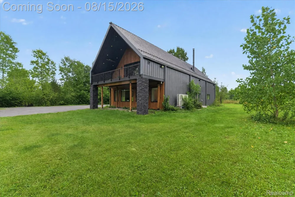 44336 Robson Road Van Buren Charter Township, MI 48111