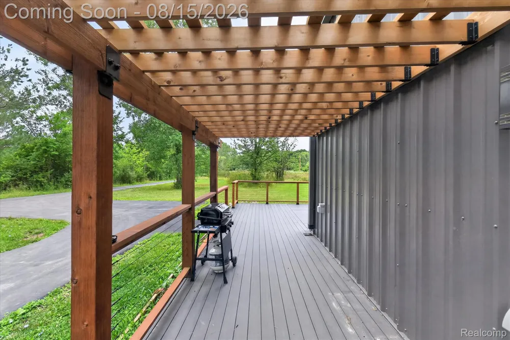 44336 Robson Road Van Buren Charter Township, MI 48111