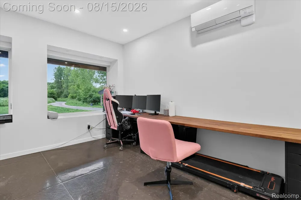 44336 Robson Road Van Buren Charter Township, MI 48111