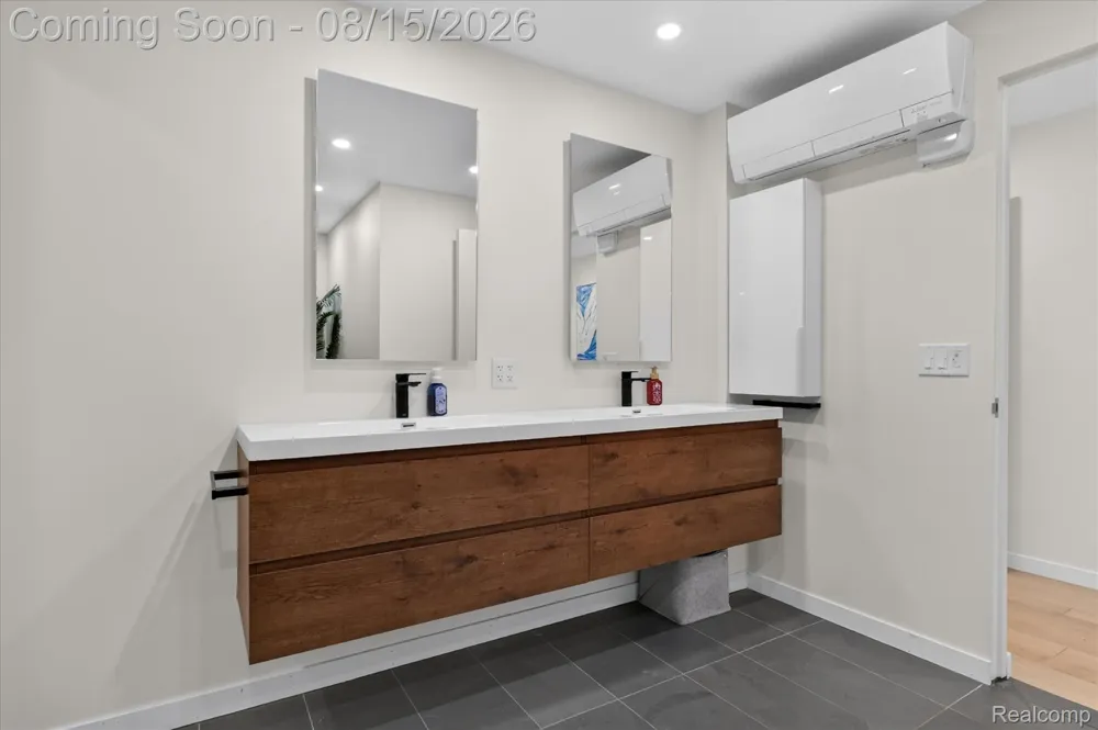 44336 Robson Road Van Buren Charter Township, MI 48111