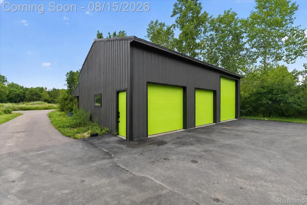 44336 Robson Road Van Buren Charter Township, MI 48111
