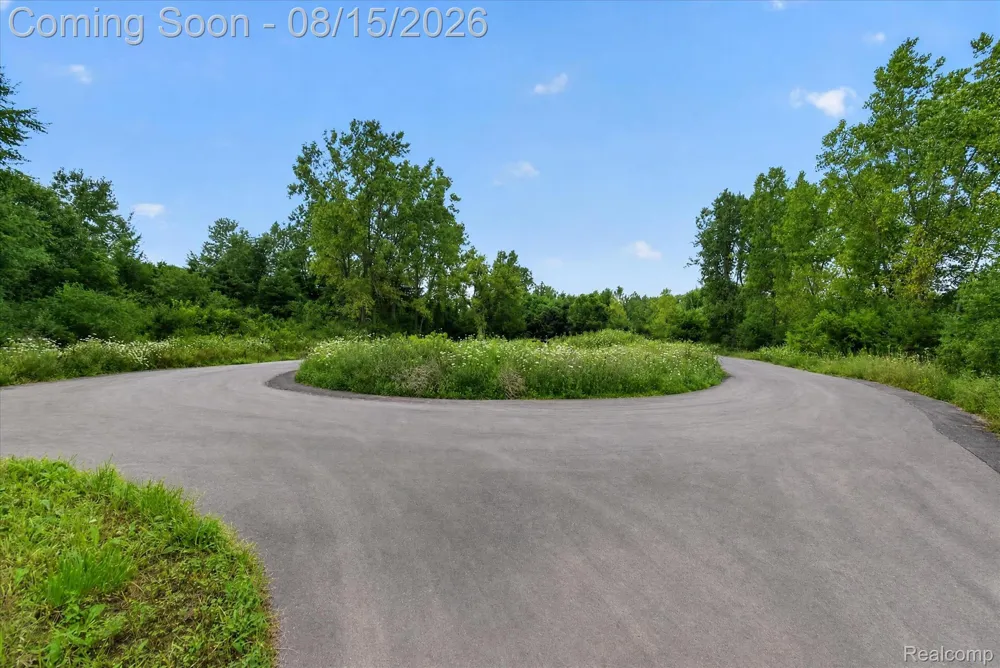 44336 Robson Road Van Buren Charter Township, MI 48111