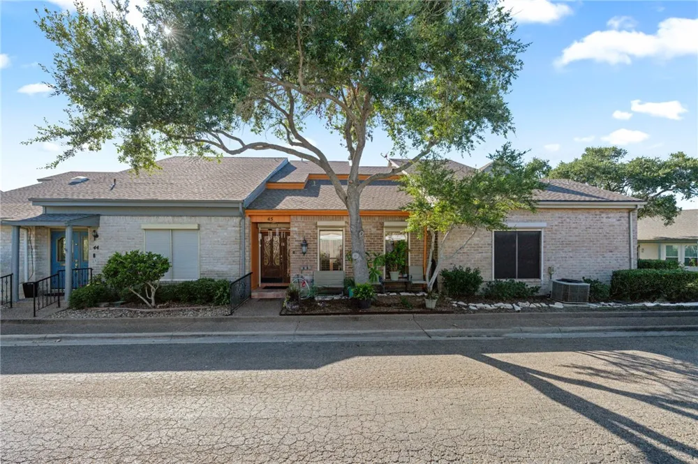45 Rock Creek Drive Corpus Christi, TX 78412
