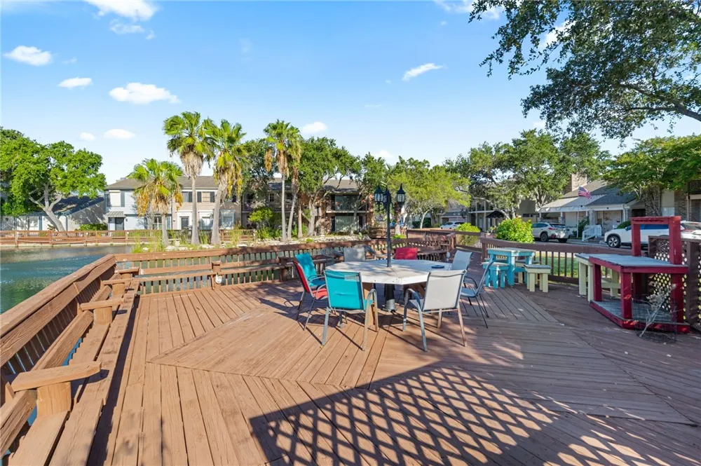 45 Rock Creek Drive Corpus Christi, TX 78412