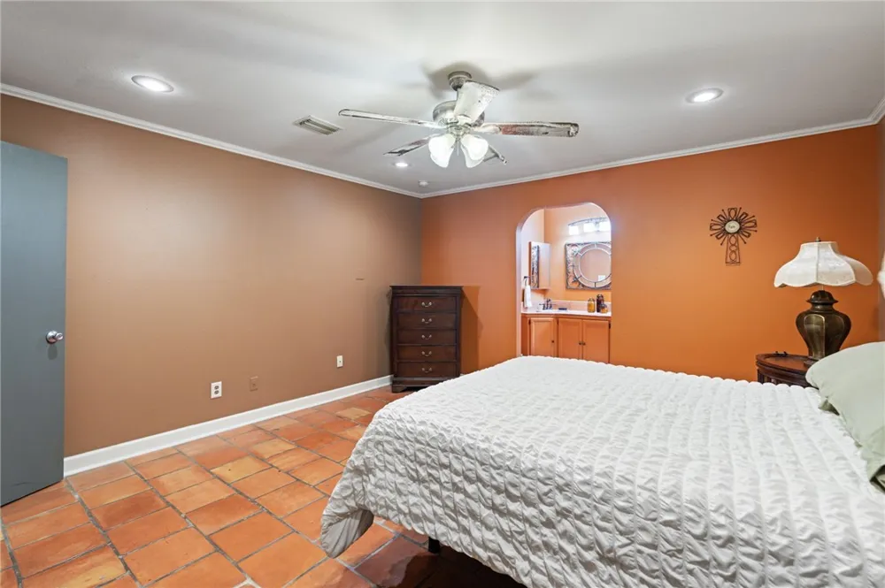 45 Rock Creek Drive Corpus Christi, TX 78412
