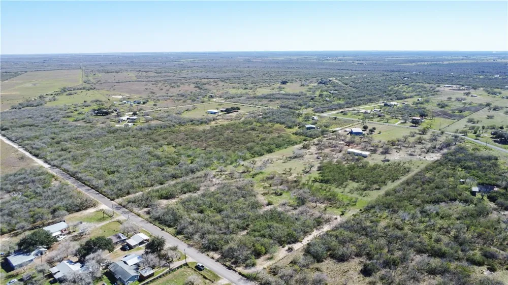 23250 CR 1038 Mathis, TX 78368