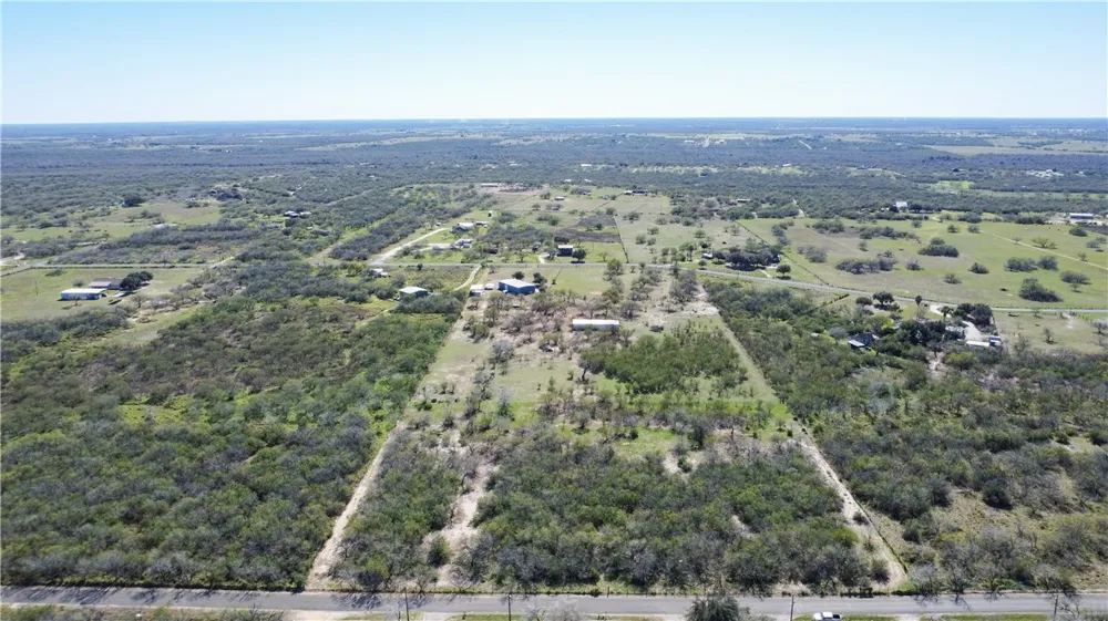 23250 CR 1038 Mathis, TX 78368
