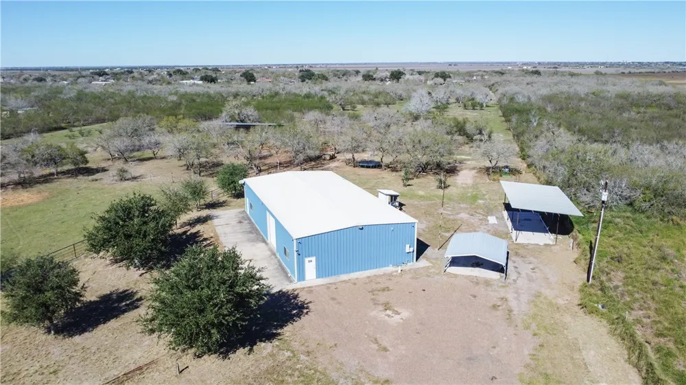 23250 CR 1038 Mathis, TX 78368