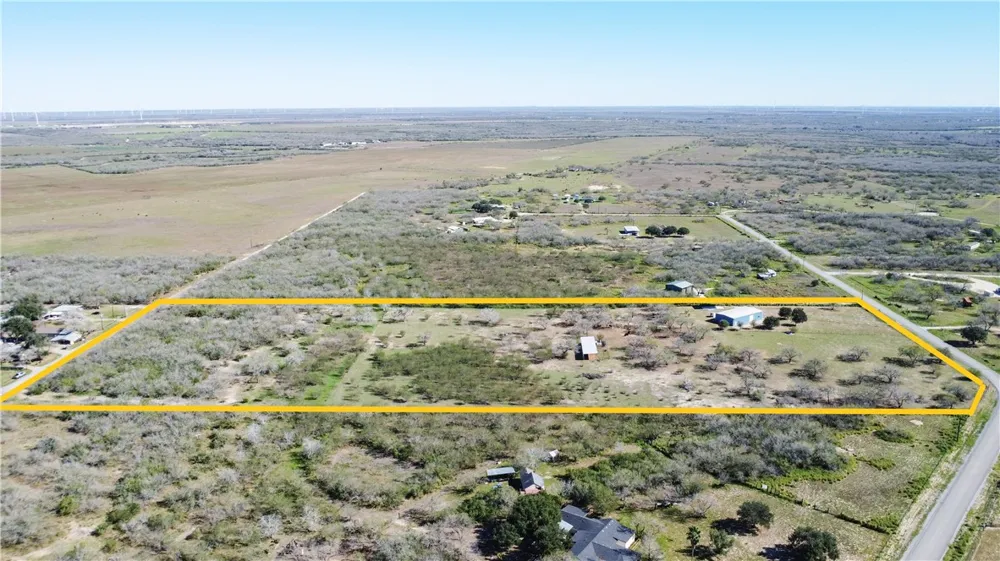 23250 CR 1038 Mathis, TX 78368