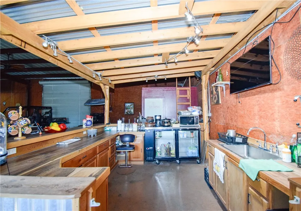 23250 CR 1038 Mathis, TX 78368