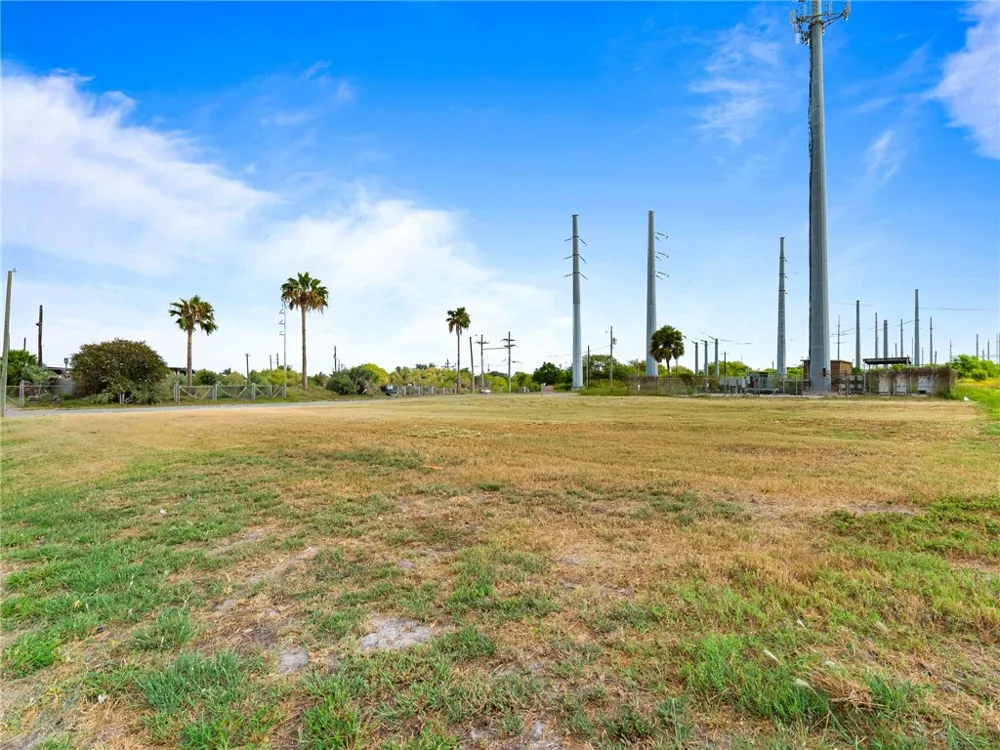 5710 La Playa Street Corpus Christi, TX 78414
