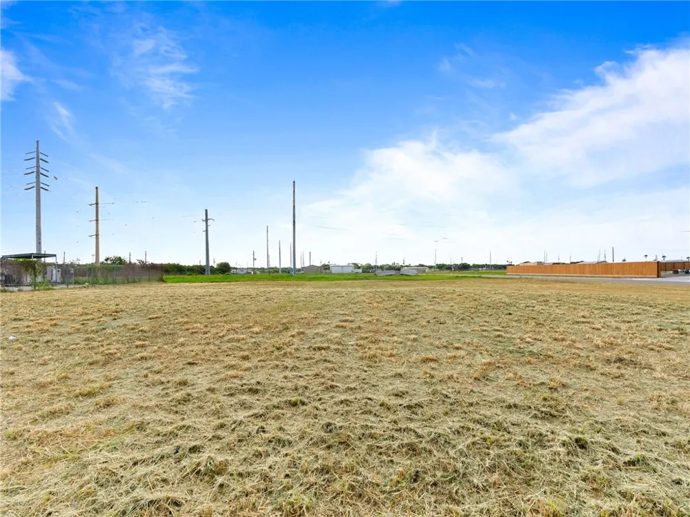 5710 La Playa Street Corpus Christi, TX 78414