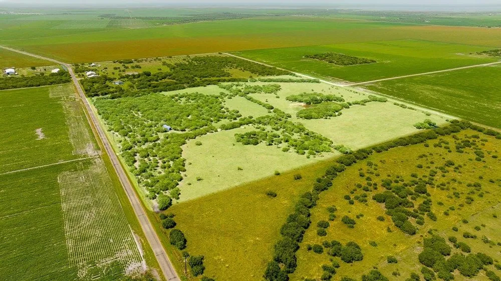 Gin Road Bayside, TX 78340
