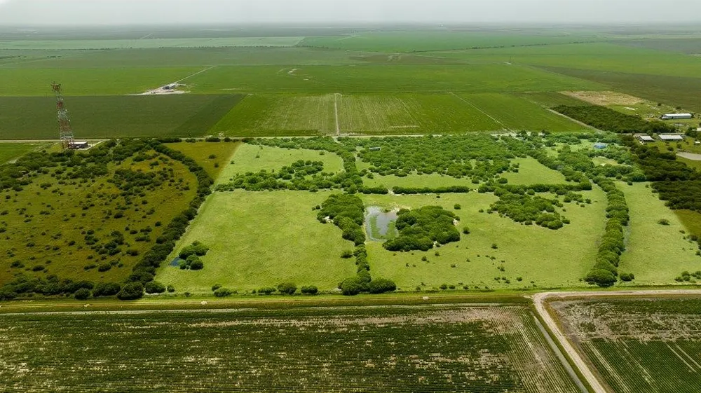 Gin Road Bayside, TX 78340