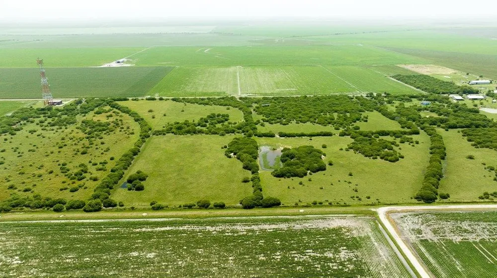 Gin Road Bayside, TX 78340