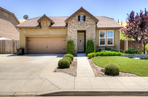 21230 Tramonto Lane