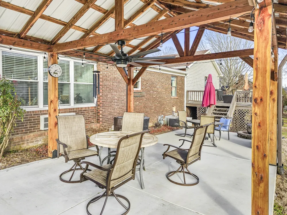 55 Morris Dr Carthage, TN 37030