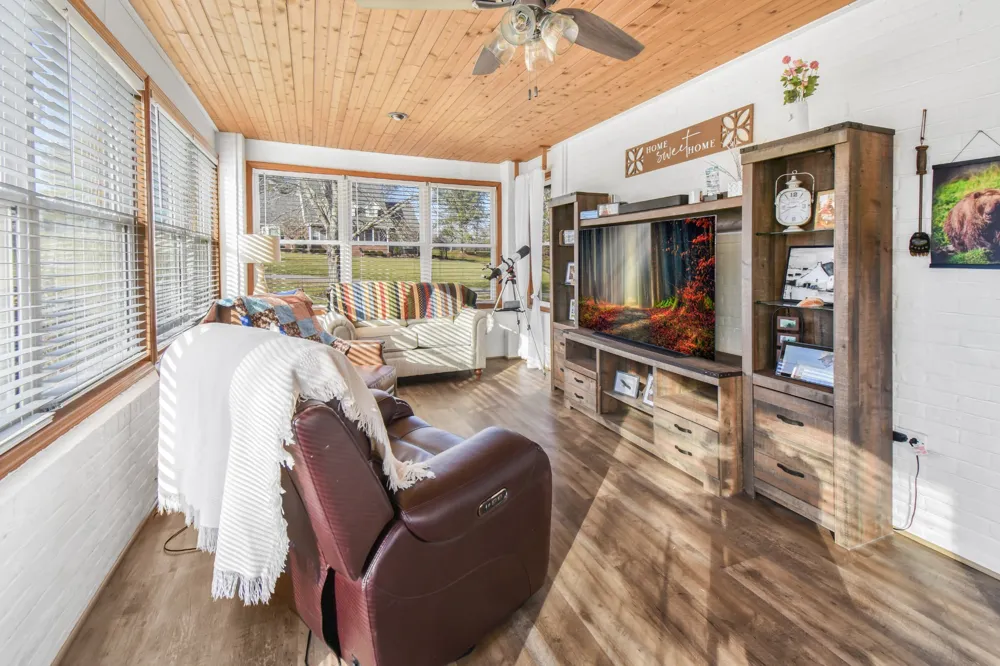 55 Morris Dr Carthage, TN 37030