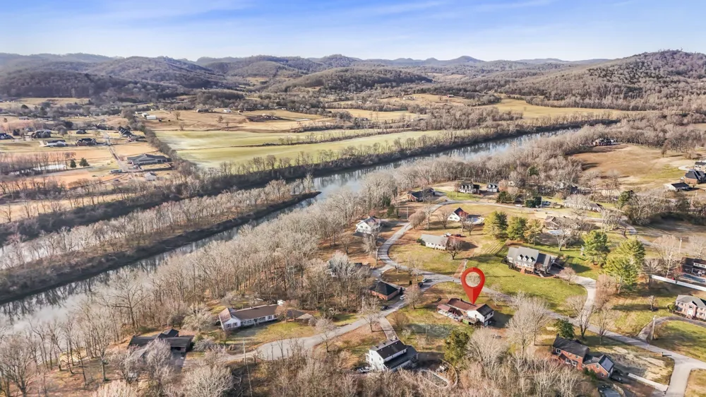 55 Morris Dr Carthage, TN 37030