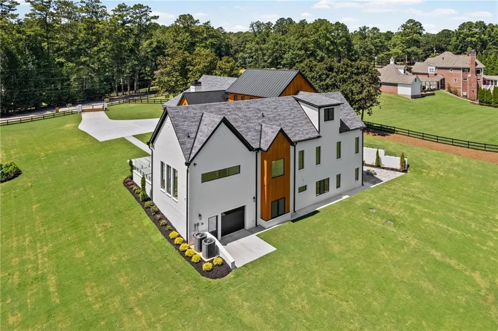 14735 Wood Road Milton, GA 30004