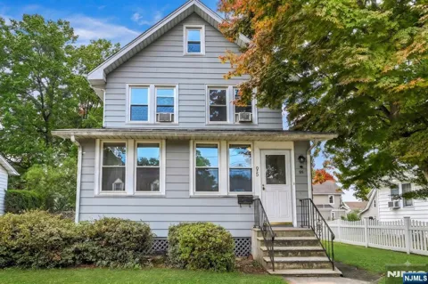 95 Magnolia Avenue